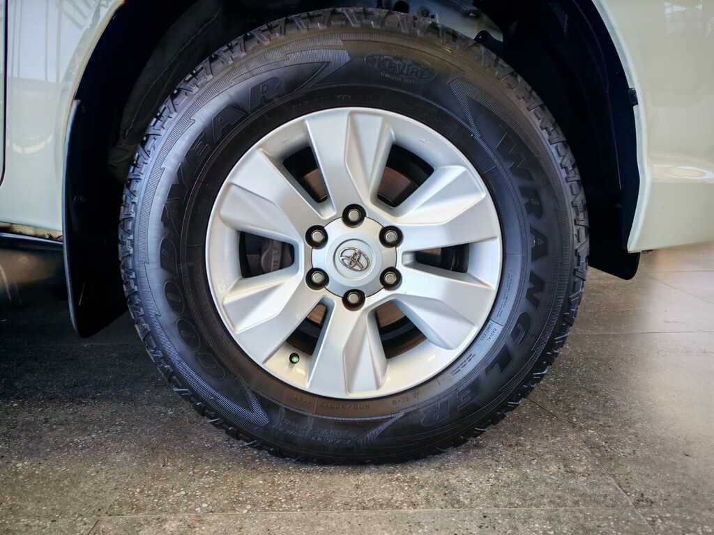 TOYOTA HILUX HILUX 2.4 GD-6 RB SRX A/T P/U D/C - 5