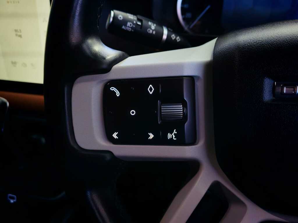 LAND ROVER DEFENDER DEFENDER 110 D300 HSE X-DYNAMIC
