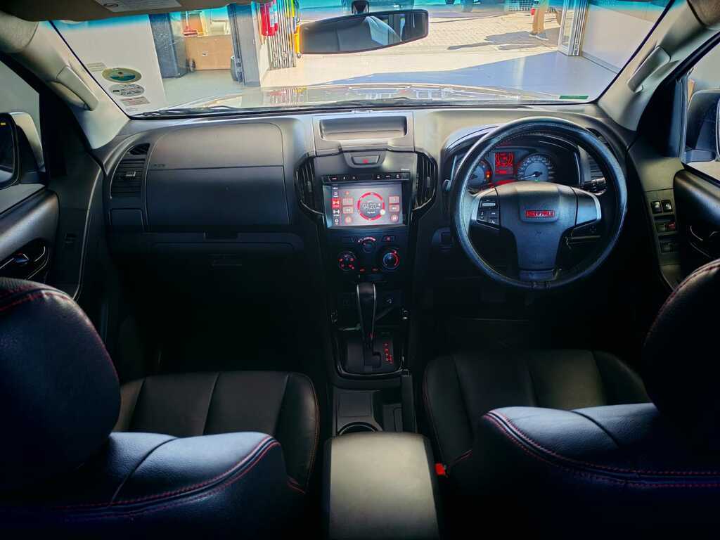 ISUZU D-MAX D-MAX 250 HO X-RIDER A/T D/C P/U - 9