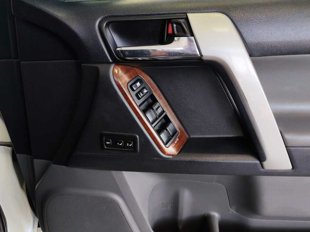 TOYOTA PRADO PRADO VX 3.0 TDi A/T - 19