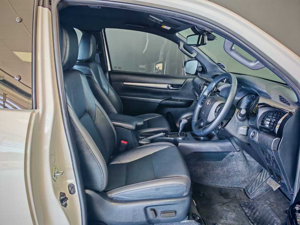 TOYOTA HILUX HILUX 2.8 GD-6 RB LEGEND A/T P/U E/CAB - 9