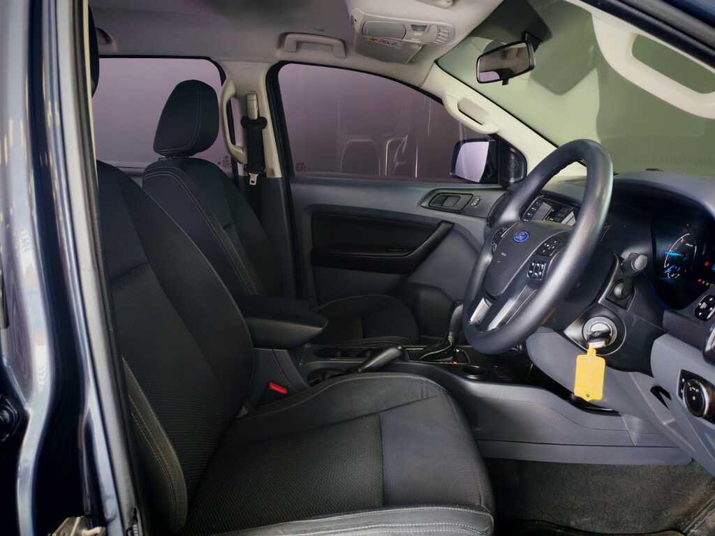 FORD EVEREST EVEREST 2.2 TDCi  XLS A/T - 11