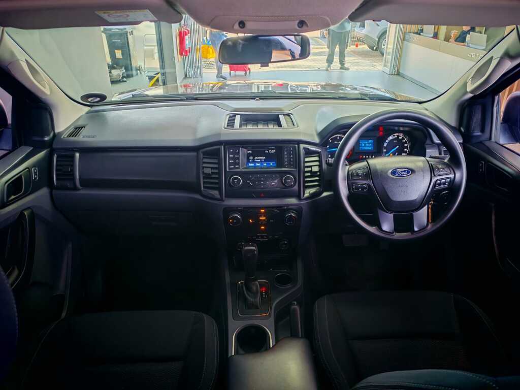 FORD EVEREST EVEREST 2.2 TDCi  XLS A/T - 12