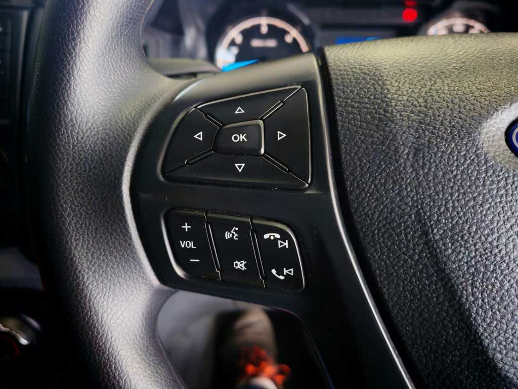 FORD EVEREST EVEREST 2.2 TDCi  XLS A/T - 15