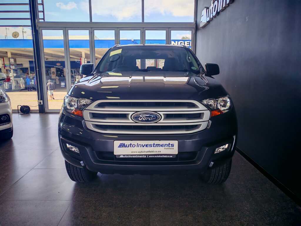 FORD EVEREST EVEREST 2.2 TDCi  XLS A/T - 2
