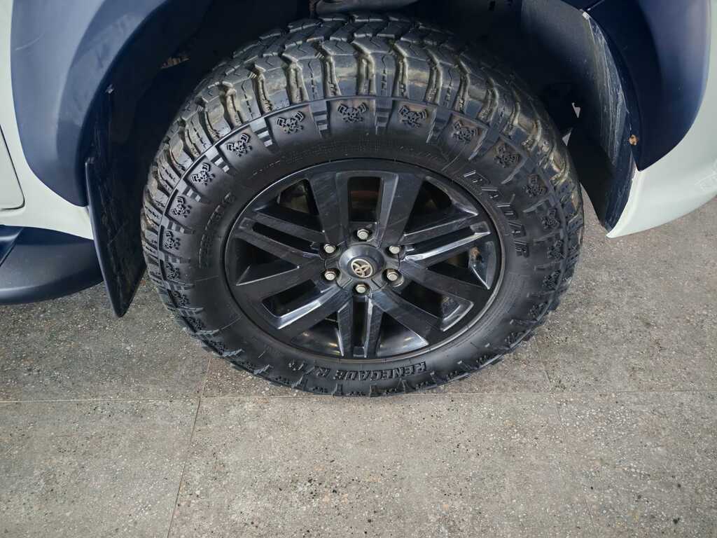 TOYOTA HILUX HILUX 2.8 GD-6 RB RAIDER A/T P/U E/CAB