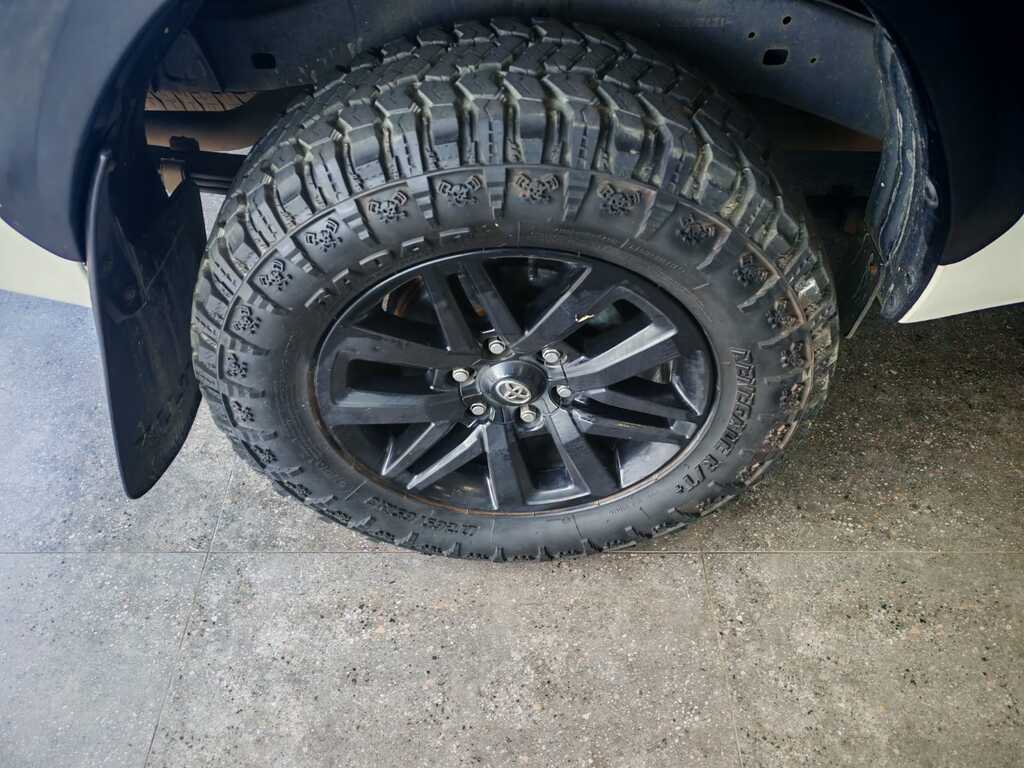TOYOTA HILUX HILUX 2.8 GD-6 RB RAIDER A/T P/U E/CAB