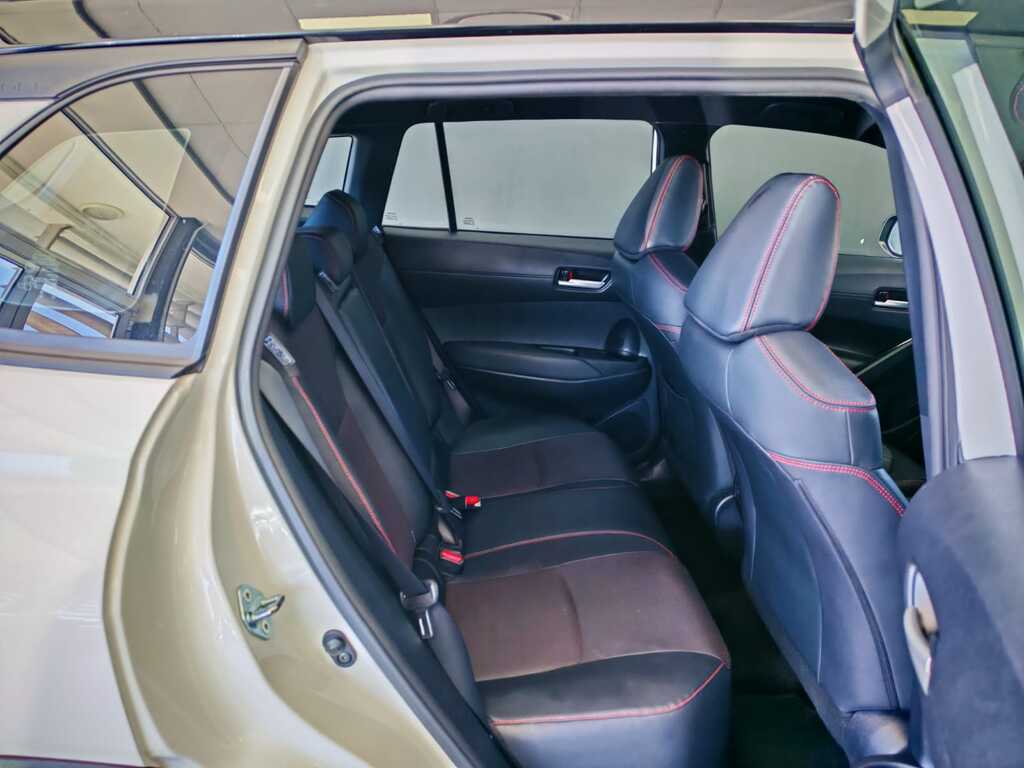 TOYOTA COROLLA CROSS COROLLA CROSS 1.8 GR-S - 6