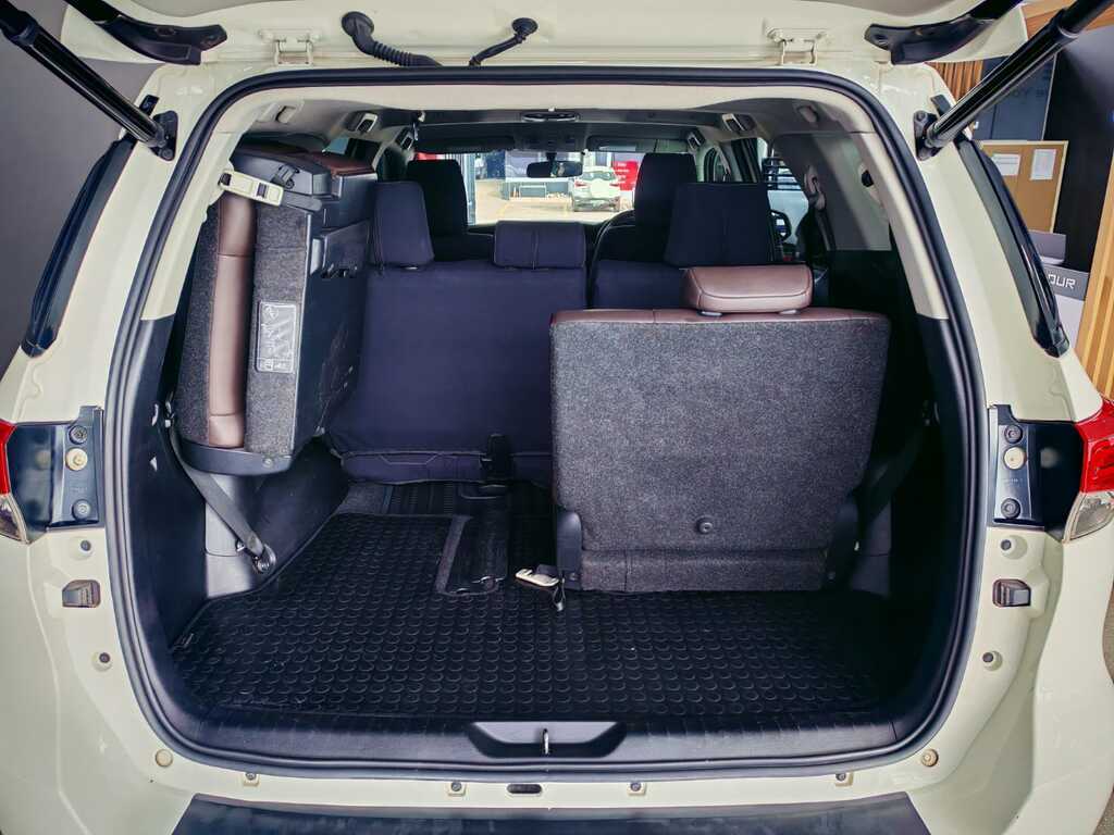 TOYOTA FORTUNER FORTUNER 2.8GD-6 4X4 EPIC A/T - 10