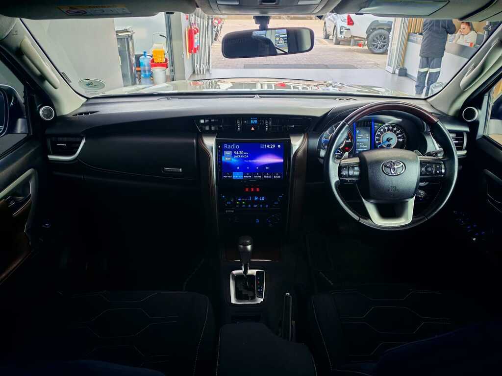 TOYOTA FORTUNER FORTUNER 2.8GD-6 4X4 EPIC A/T - 14