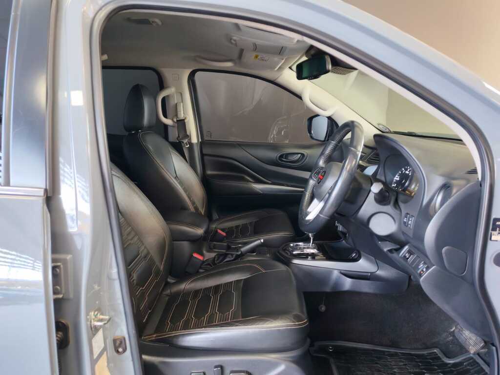 NISSAN NAVARA NAVARA 2.5DDTI PRO-2X A/T D/C P/U - 9