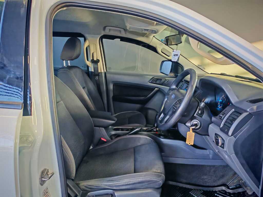 FORD EVEREST EVEREST 2.2 TDCi  XLS A/T - 12