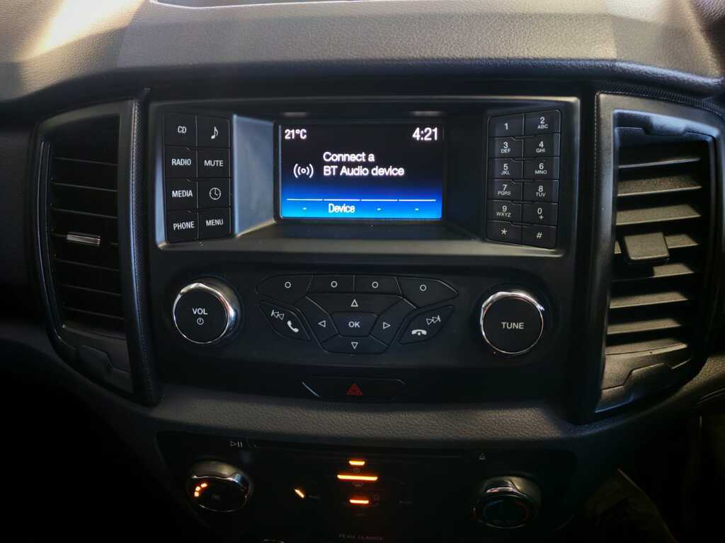 FORD EVEREST EVEREST 2.2 TDCi  XLS A/T - 15