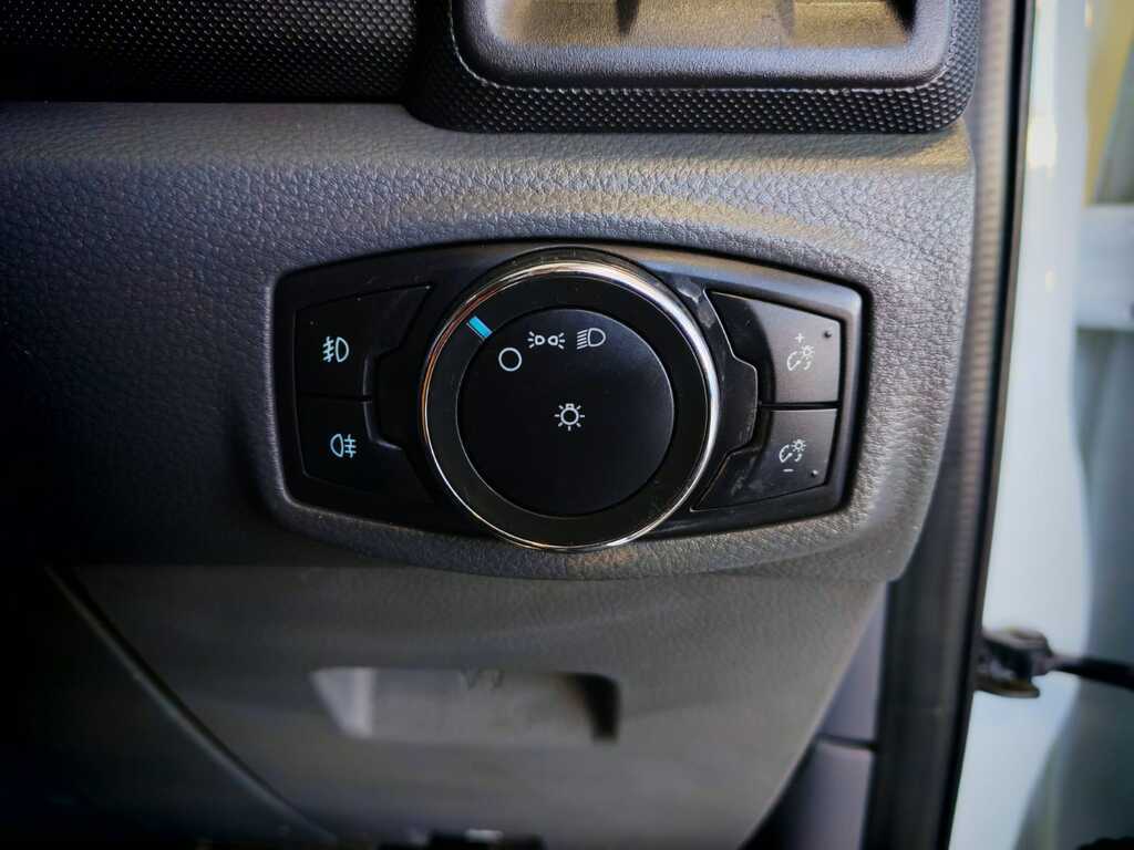 FORD EVEREST EVEREST 2.2 TDCi  XLS A/T - 20