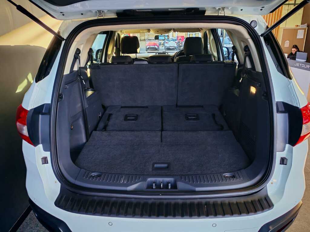 FORD EVEREST EVEREST 2.2 TDCi  XLS A/T - 9