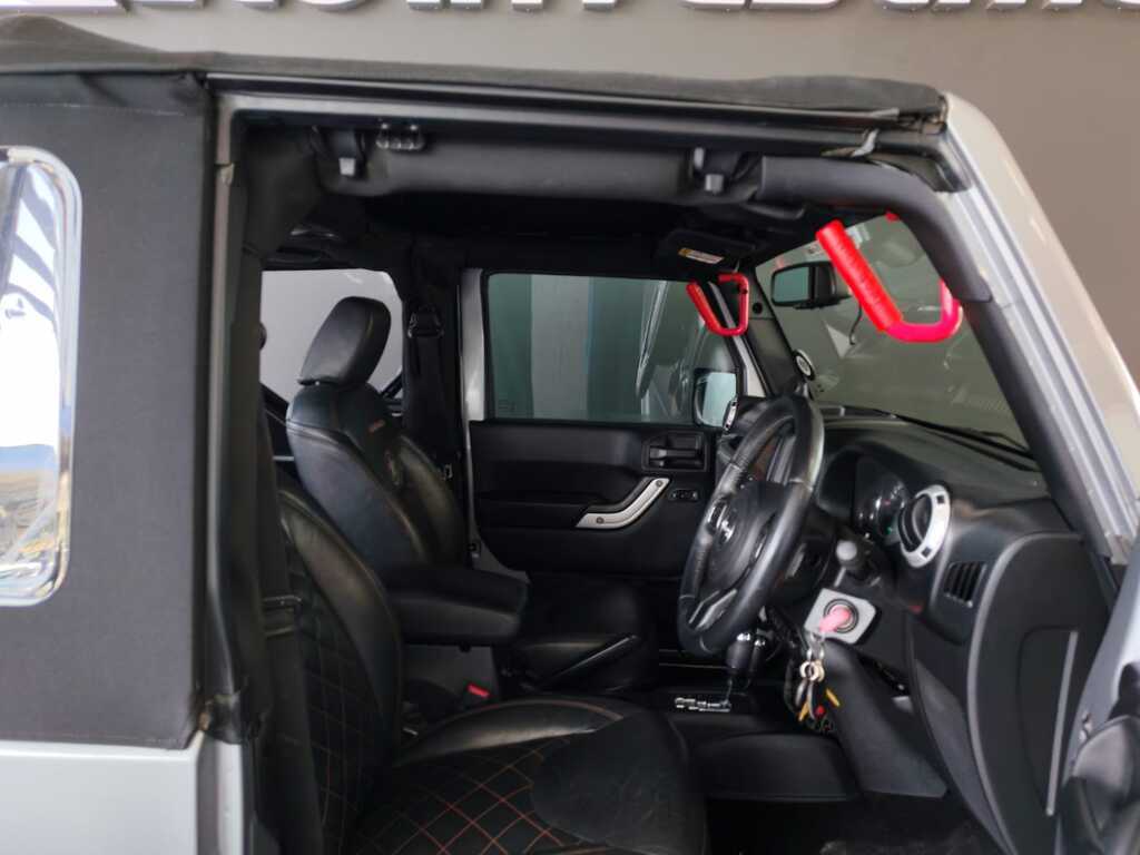 JEEP WRANGLER WRANGLER SAHARA 3.6L V6 A/T 2DR - 12