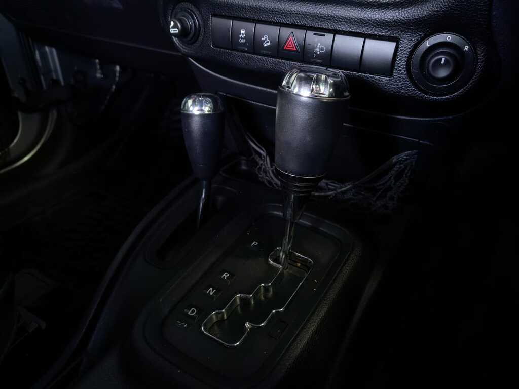 JEEP WRANGLER WRANGLER SAHARA 3.6L V6 A/T 2DR - 13