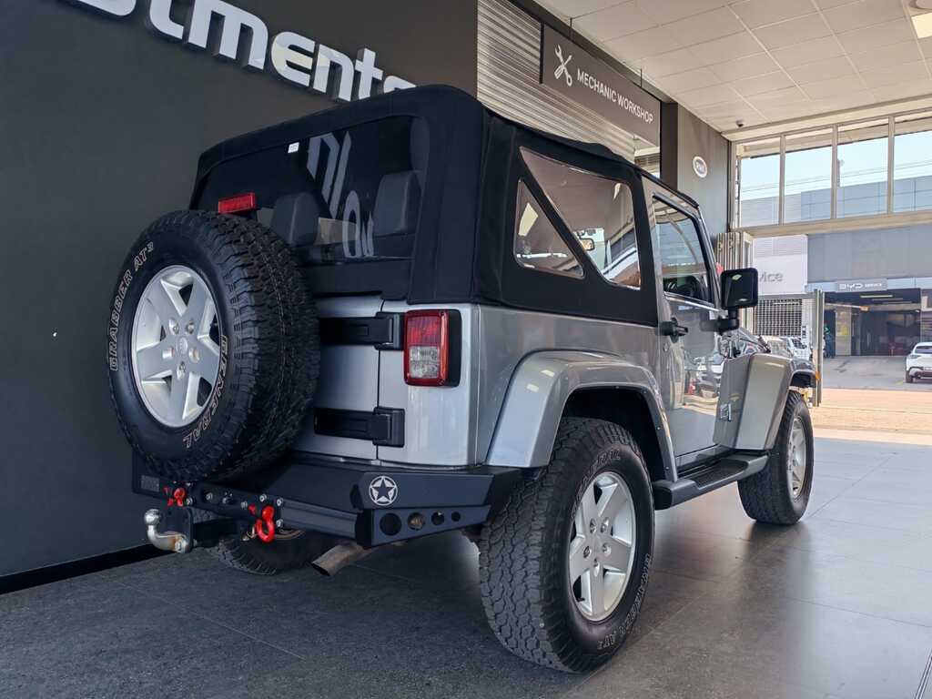 JEEP WRANGLER WRANGLER SAHARA 3.6L V6 A/T 2DR - 5