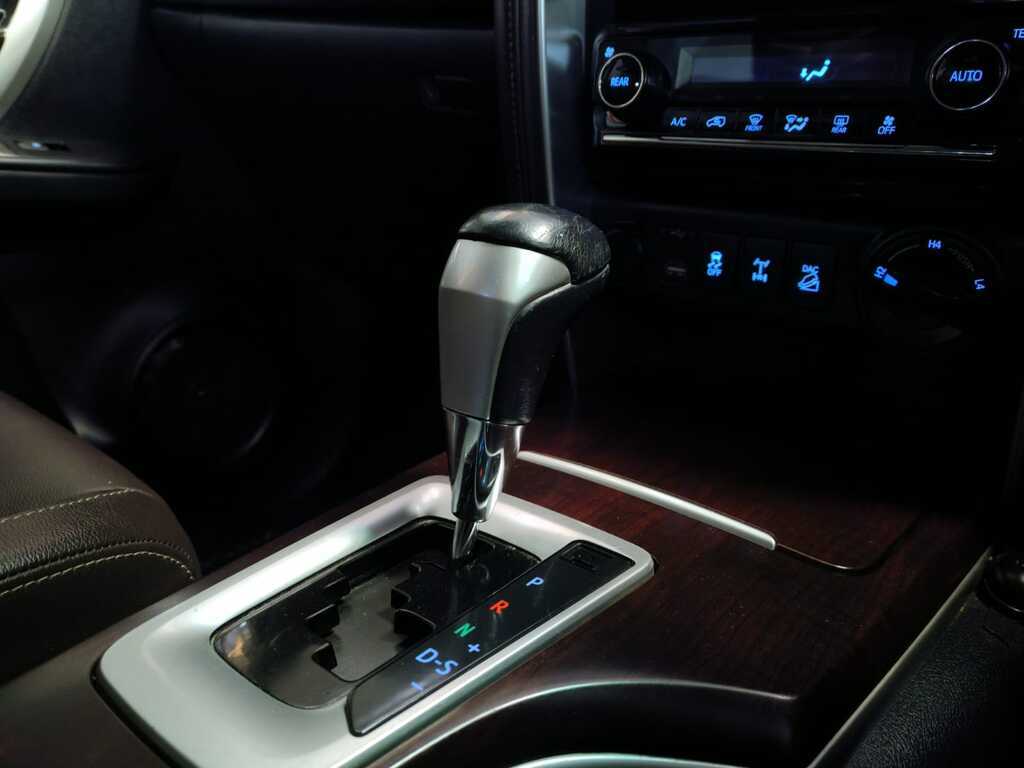 TOYOTA FORTUNER FORTUNER 2.8GD-6 4X4 A/T - 15
