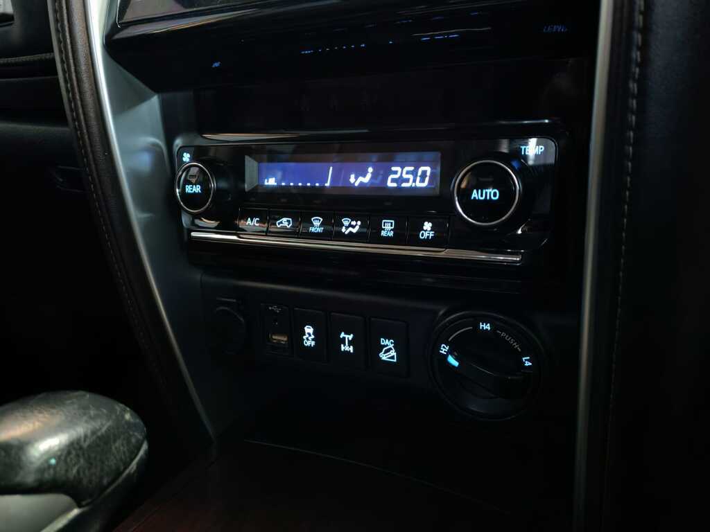 TOYOTA FORTUNER FORTUNER 2.8GD-6 4X4 A/T - 18