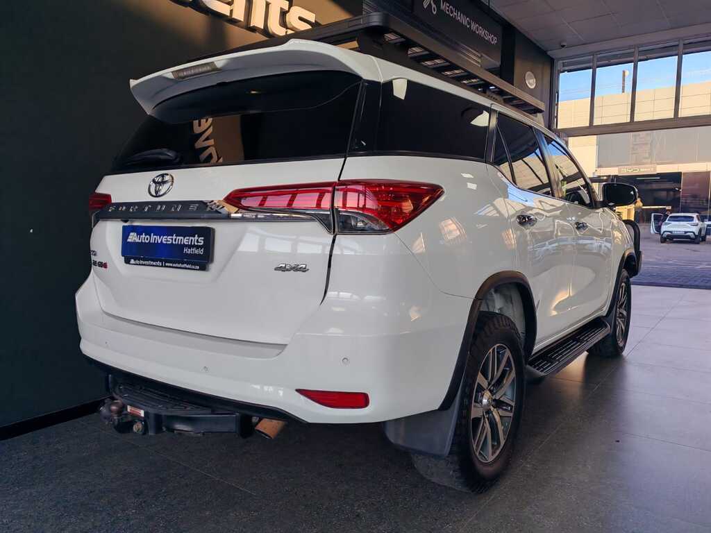TOYOTA FORTUNER FORTUNER 2.8GD-6 4X4 A/T - 6