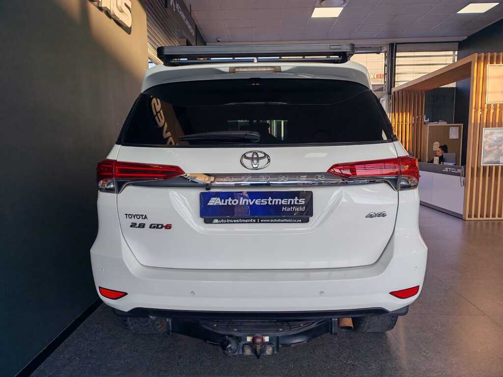 TOYOTA FORTUNER FORTUNER 2.8GD-6 4X4 A/T - 9