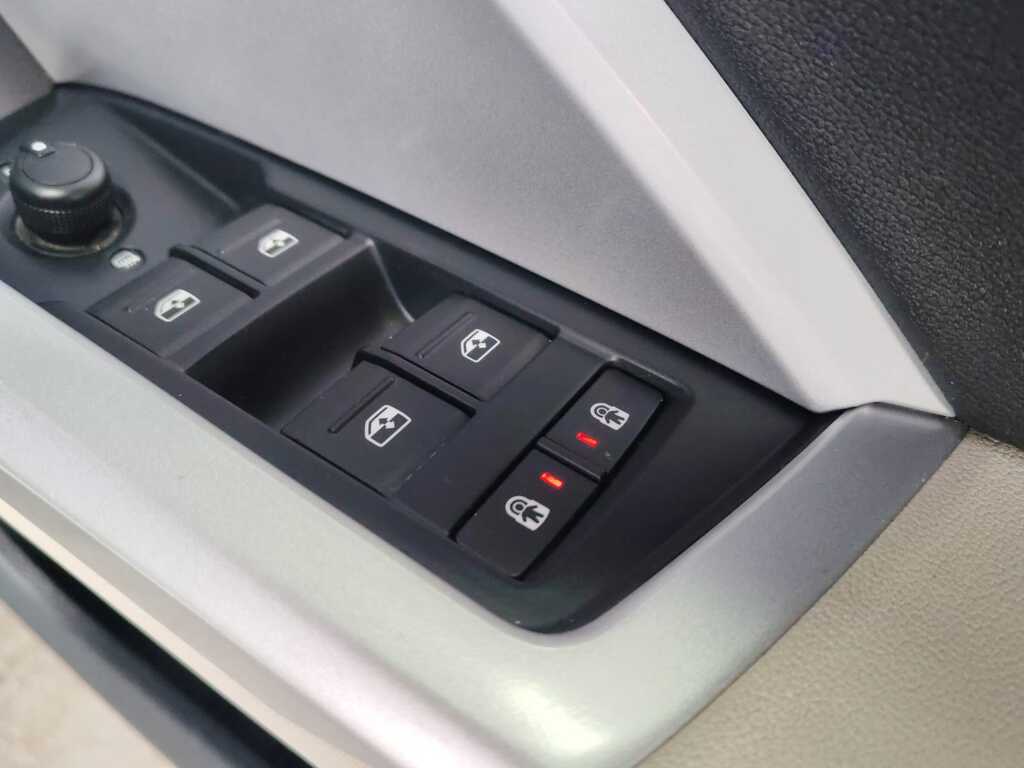 AUDI Q3 Q3 40 TFSI QUATT STRONIC ADVANCED - 19