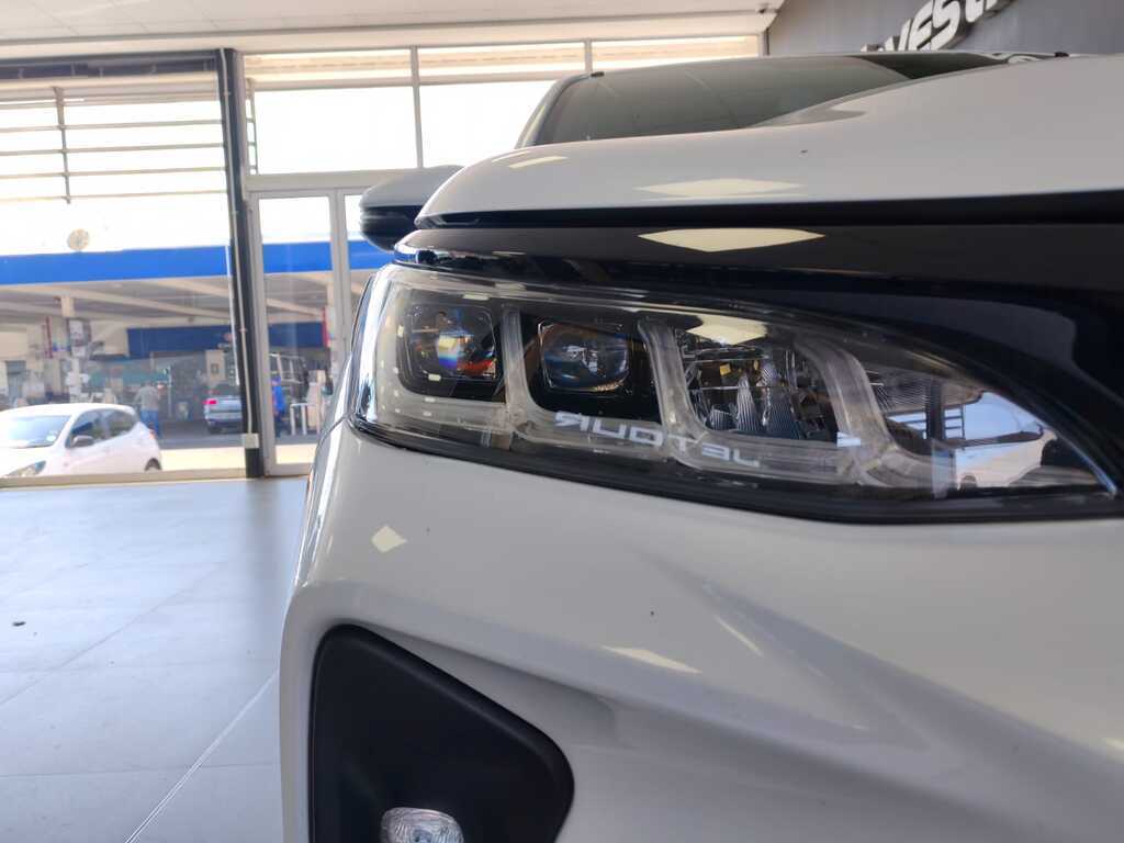 TOYOTA FORTUNER FORTUNER 2.8GD-6 VX A/T - 3