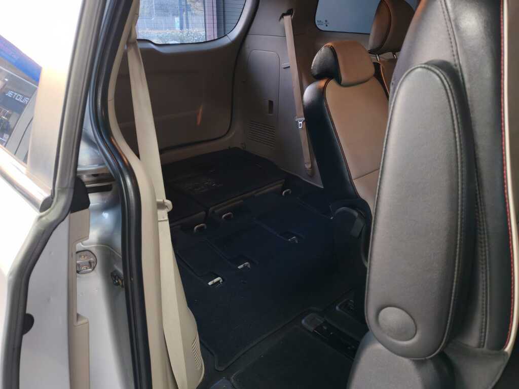 KIA SEDONA GRAND SEDONA 2.2 CRDI EX + A/T (8 SEAT) - 12