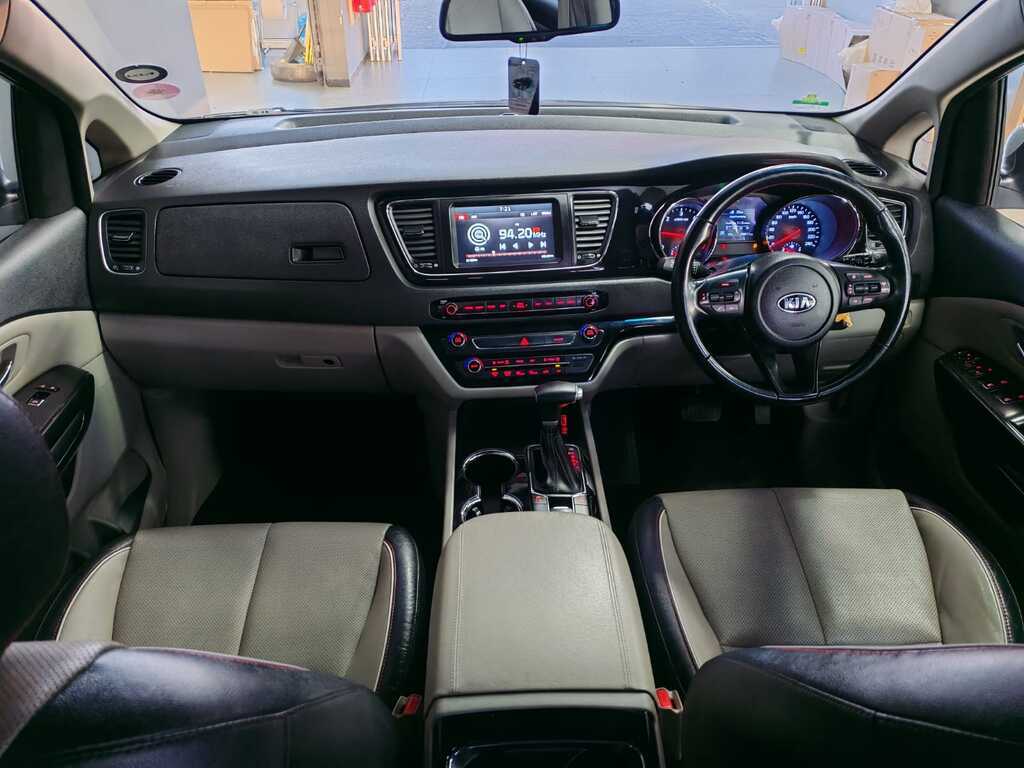 KIA SEDONA GRAND SEDONA 2.2 CRDI EX + A/T (8 SEAT) - 17