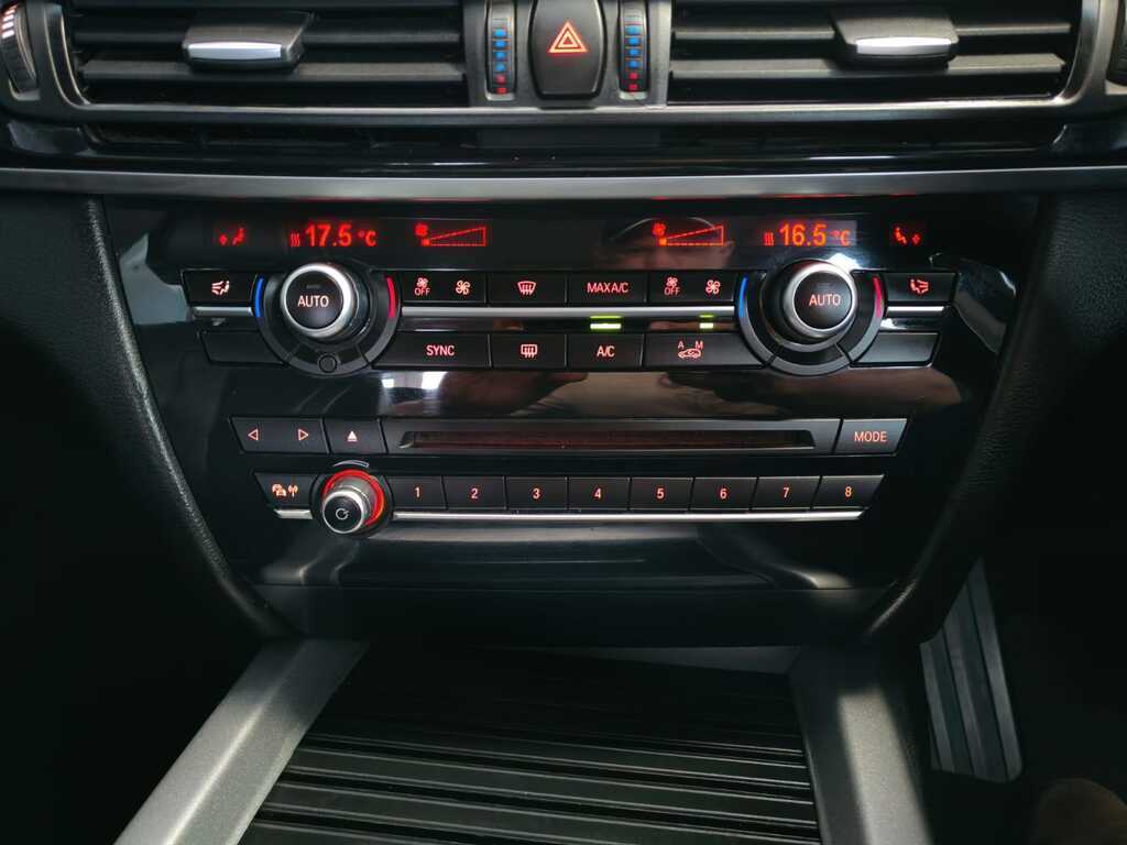 BMW X5 X5 xDRIVE30d DESIGN PURE A/T (F15) - 20