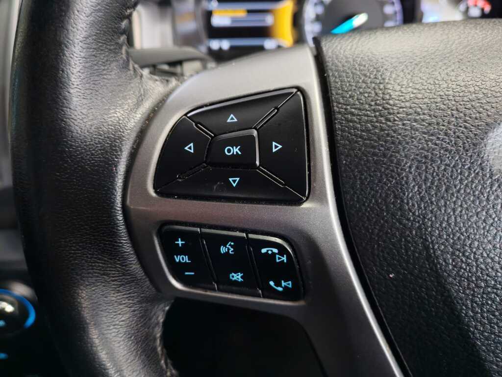 FORD EVEREST EVEREST 3.2 TDCi XLT 4X4 A/T - 19