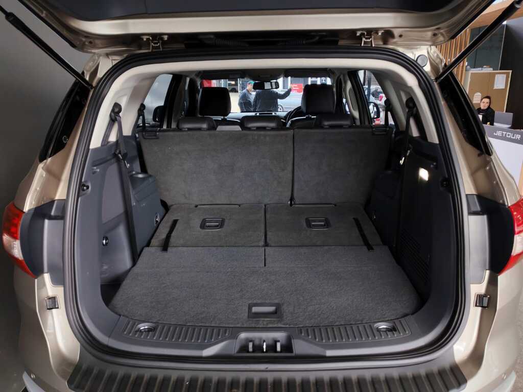 FORD EVEREST EVEREST 3.2 TDCi XLT 4X4 A/T - 9