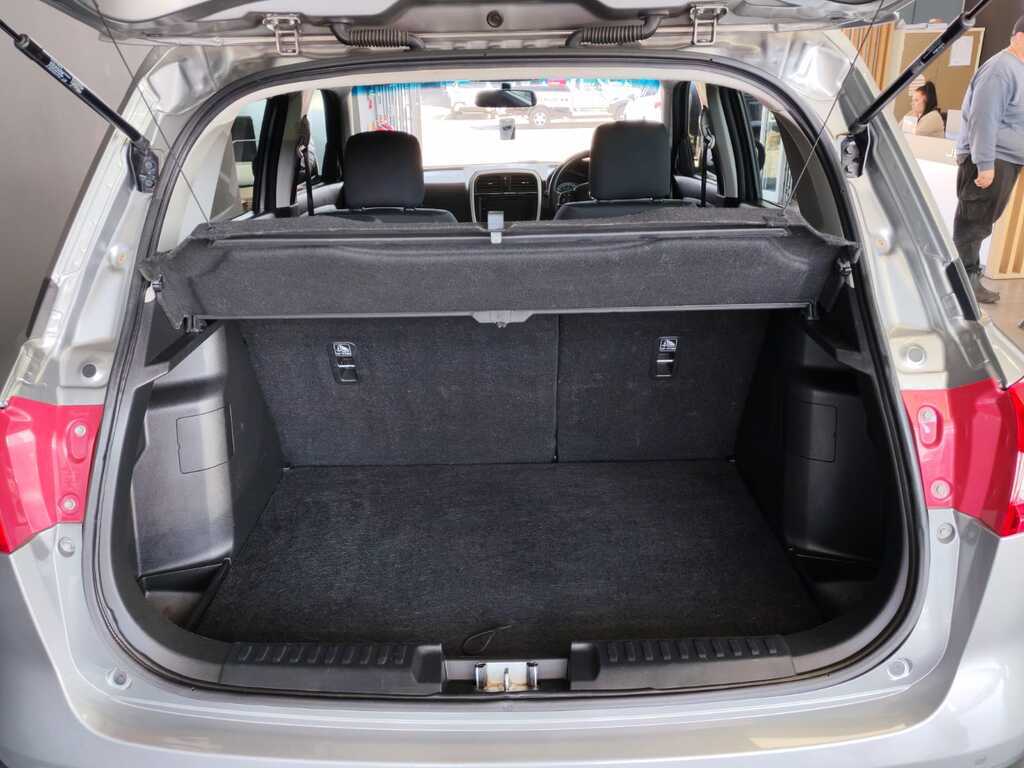 TOYOTA URBAN CRUISER URBAN CRUISER 1.5 Xs - 9