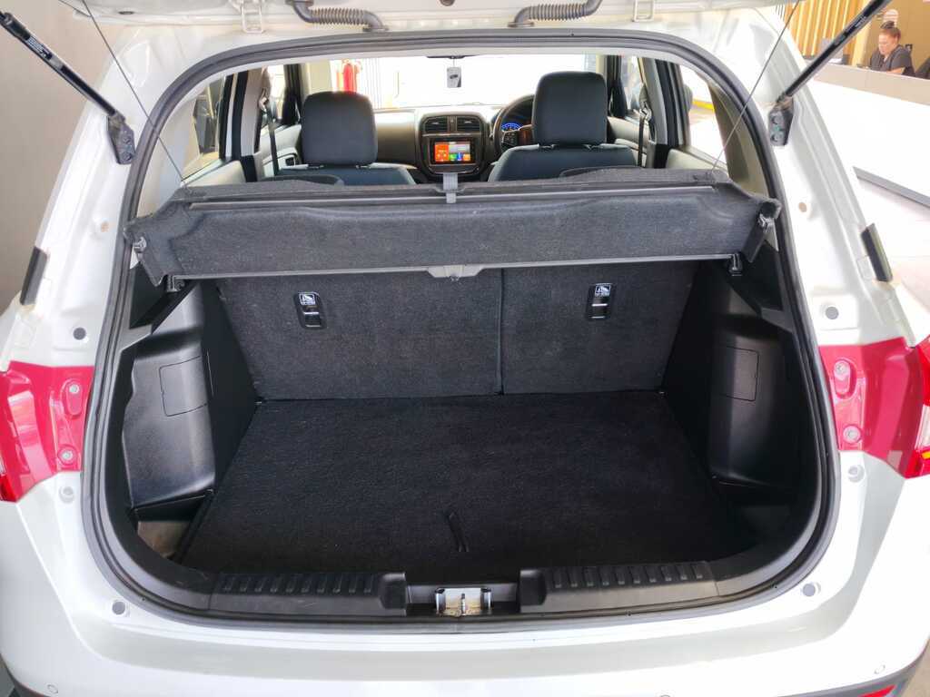 SUZUKI VITARA VITARA BREZZA 1.5 GLX - 11