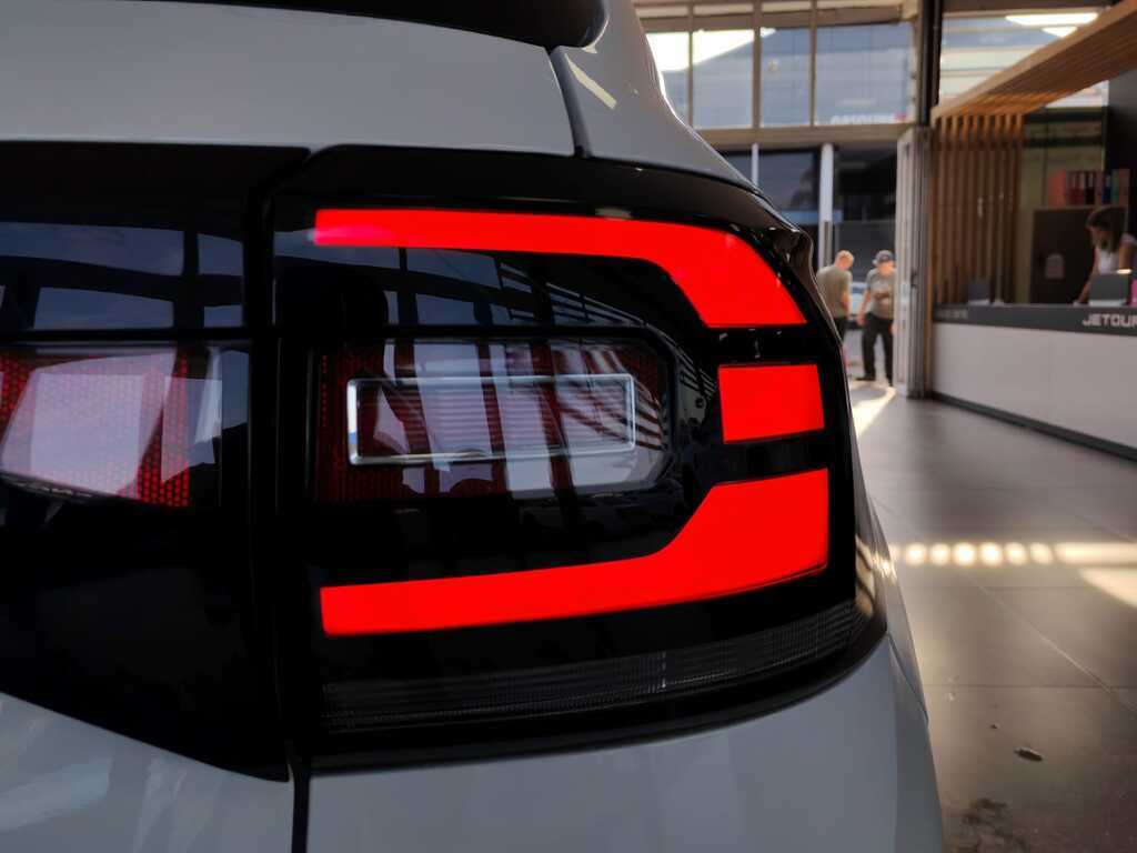 VOLKSWAGEN T-CROSS T-CROSS 1.5 TSI R-LINE DSG - 10