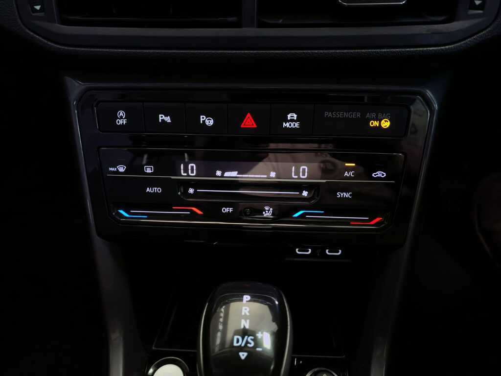VOLKSWAGEN T-CROSS T-CROSS 1.5 TSI R-LINE DSG - 17