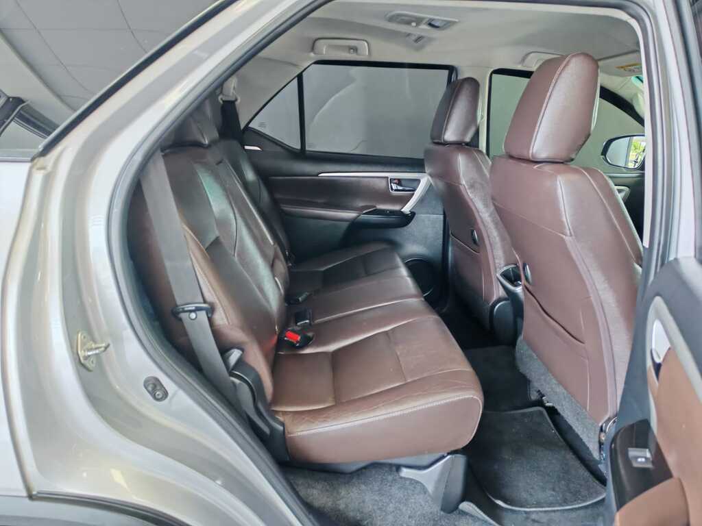 TOYOTA FORTUNER FORTUNER 4.0 V6 4X4 A/T - 14