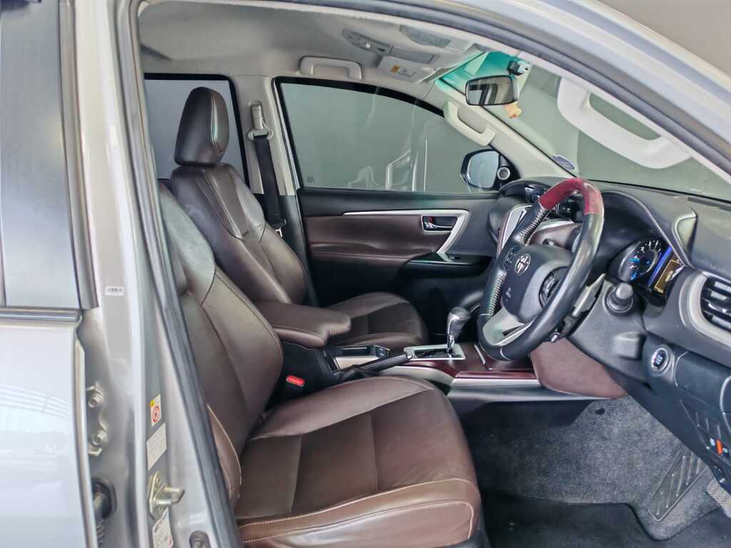 TOYOTA FORTUNER FORTUNER 4.0 V6 4X4 A/T - 15