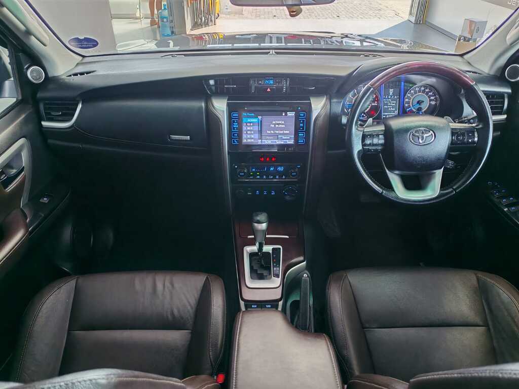TOYOTA FORTUNER FORTUNER 4.0 V6 4X4 A/T - 16