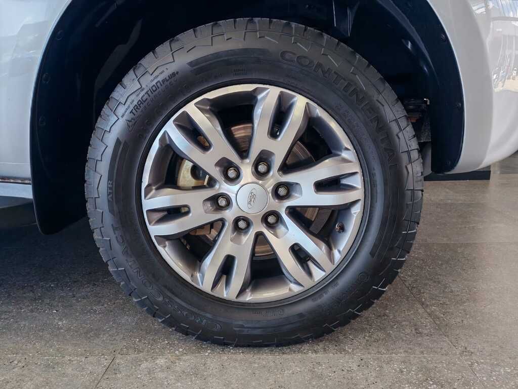 FORD EVEREST EVEREST 2.2 TDCi  XLT A/T - 5