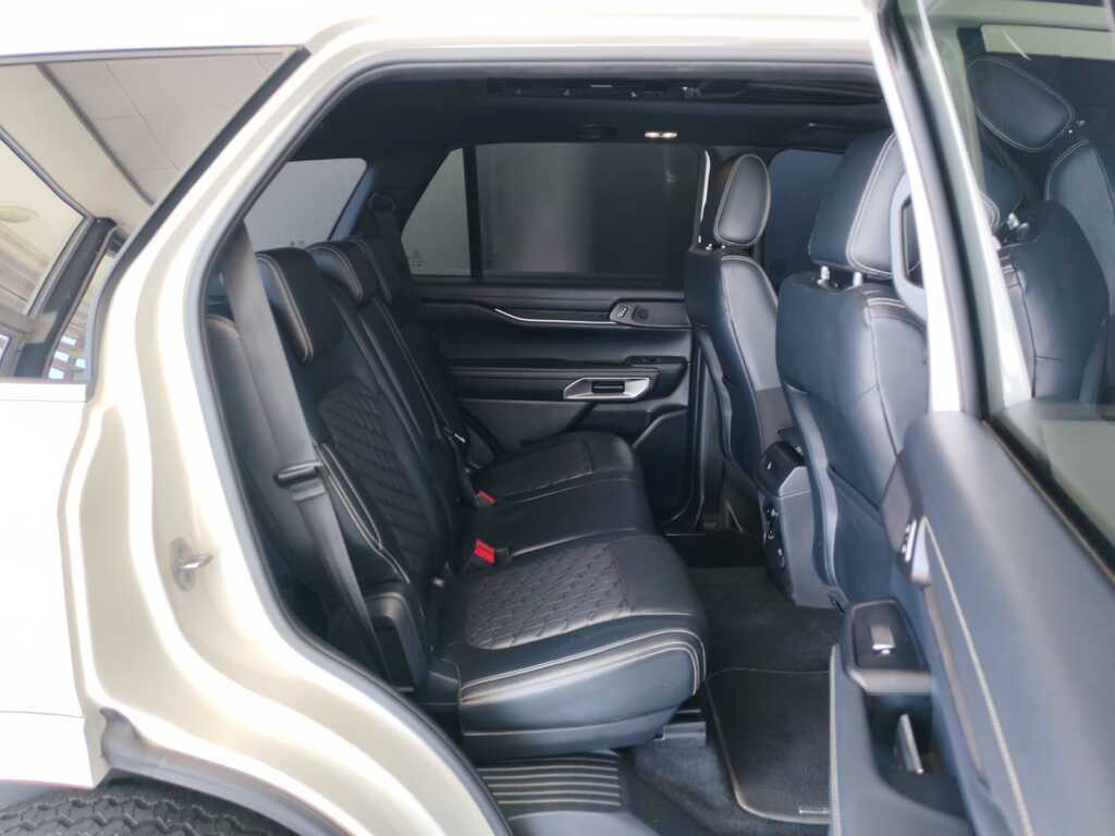 FORD EVEREST EVEREST 3.0D V6 PLATINUM AWD A/T - 15