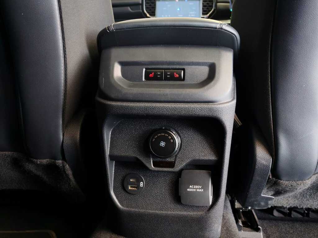 FORD EVEREST EVEREST 3.0D V6 PLATINUM AWD A/T - 20