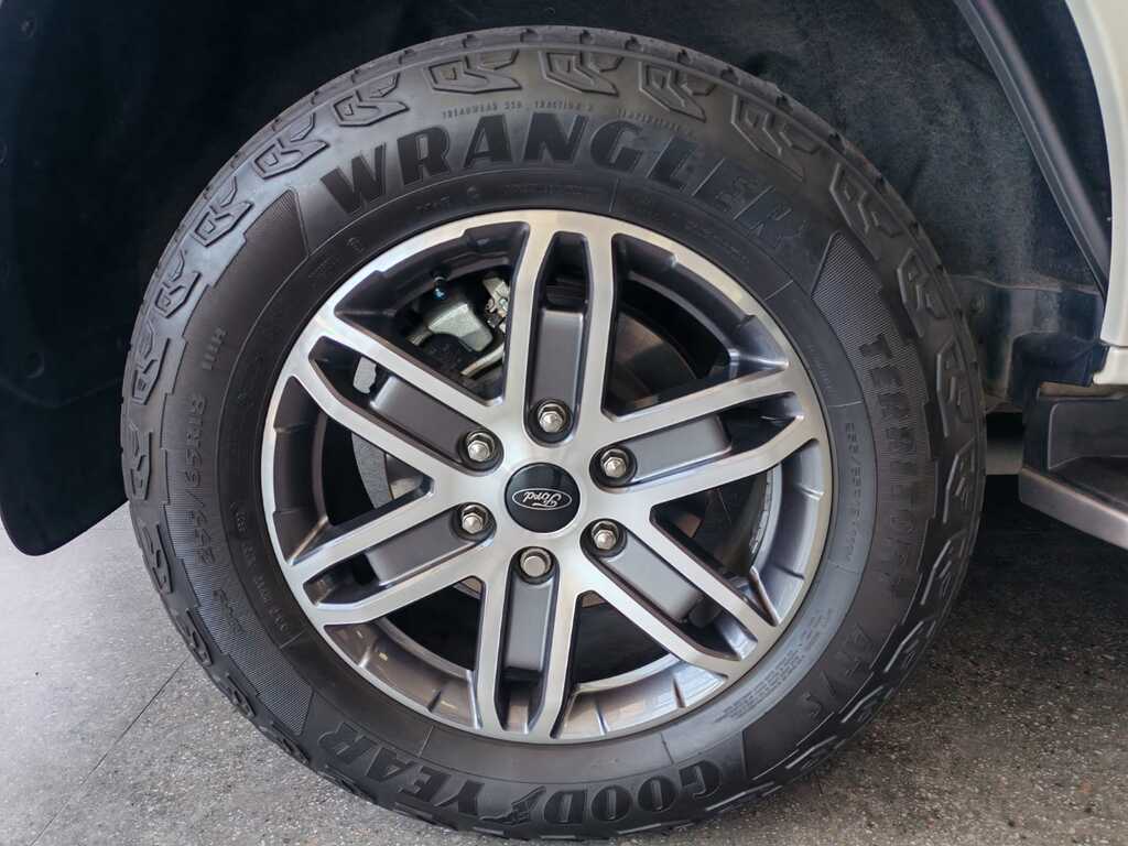 FORD EVEREST EVEREST 3.0D V6 PLATINUM AWD A/T - 6