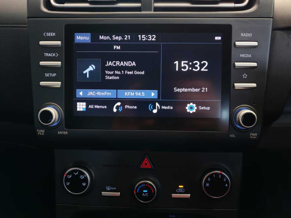 HYUNDAI CRETA CRETA 1.5 PREMIUM IVT - 16