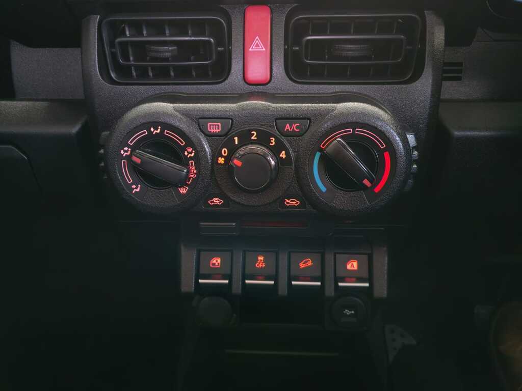 SUZUKI JIMNY JIMNY 1.5 GL A/T - 15