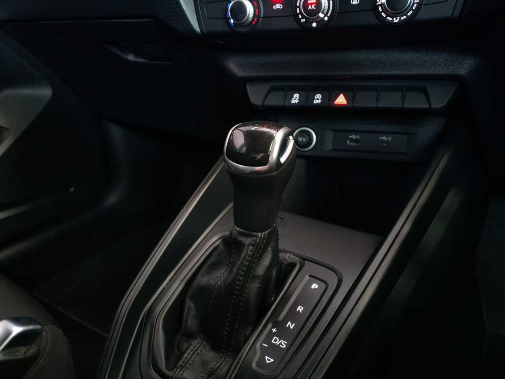 AUDI A1 A1 SPORTBACK 30 TFSI S-LINE S TRONIC - 14