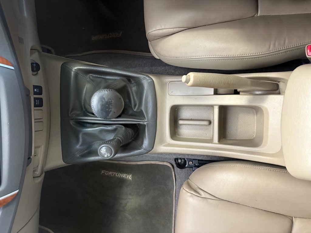 TOYOTA FORTUNER FORTUNER 3.0D-4D R/B 4X4 - 18
