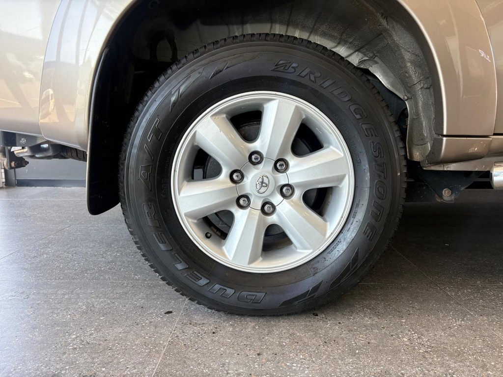 TOYOTA FORTUNER FORTUNER 3.0D-4D R/B 4X4 - 8