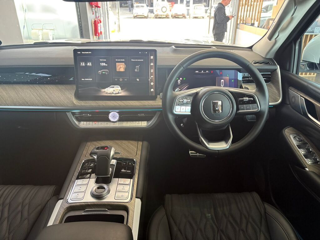GWM TANK 500 TANK 500 2.0T ULTRA LUXURY HYBRID 4X4 A/T